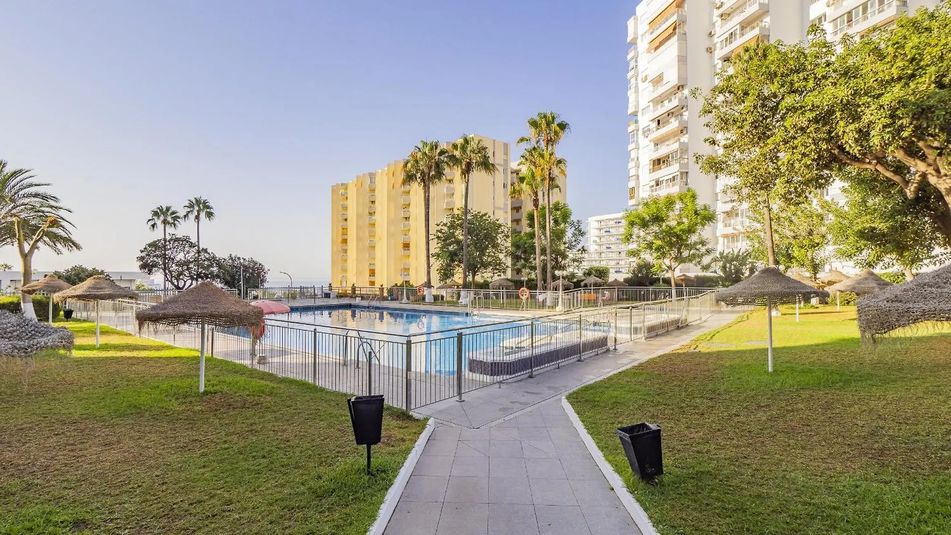 Cubo'S Beach Side Diana Apartment Benalmádena